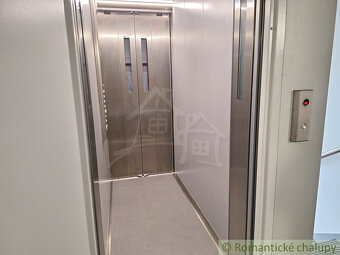 Zariadený 2 - izbový byt v centre mesta na Bellovej ulici - 20