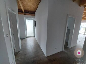 RODINNÝ DOM s 2 kúpeľňami v štádiu ŠTANDARD- ÚP 136 m2, poze - 20