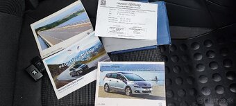 PEUGEOT 5008 1.6 HDI,7 MIESTNY PANORÁMA, VYHRIEVANÉ SEDADLÁ, - 20