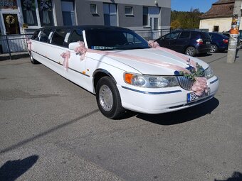 Limousine lincoln town car - 20