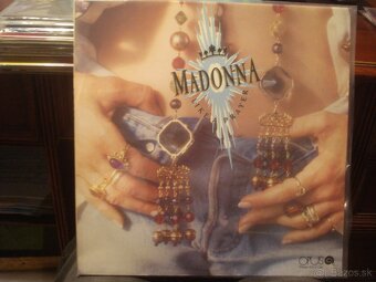 LP BOWIE COCKER B.HOLLY FOREIGNER ELO BYRDS E.JOHN MADONNA - 20