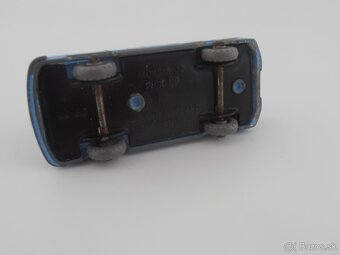 Morris J2, Commer van Nestles, Caterpillar - 20