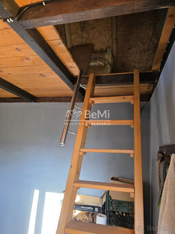 Rekreačný pozemok s murovanou chatkou - 20