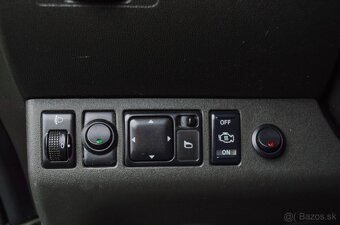 Nissan Navara DoubleCab 2.5D LE A/T - 20