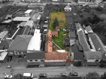 Rodinný dom s veľkým pozemkom 1917 m² v tichej časti Holíča - 20