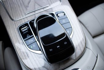Mercedes-Benz E trieda Kupé 200 4matic A/T, 1. majiteľ - 20