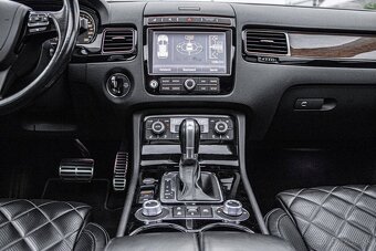 Volkswagen Touareg Executive 4Motion 3.0TDI V6 (2017-2019) - 20