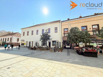Na predaj výnimočný 2-izbový byt v historickom centre Nitry  - 20