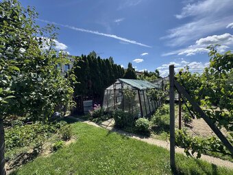 Na predaj komfortný 6-izbový rodinný dom s garážou - 20