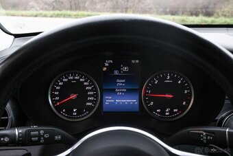 Mercedes-Benz GLC SUV 220 d 4MATIC A/T - 20
