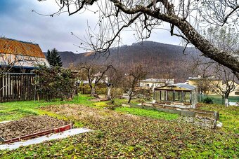 KYSAK-veľký rodinný dom, 6xizba, 2xsamostatný vchod,garáž - 20