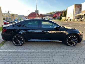 Škoda Superb 2.0 TDi 4x4 Sportline - 20