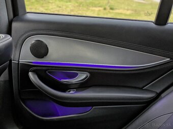 Mercedes-Benz E trieda Kombi 400 4MATIC 3.5 V6 AMG Line - 20