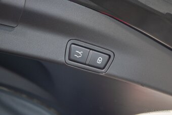 Alfa Romeo Stelvio Q4 / ACC / Lane a. / Kam / Keyless / Carp - 20