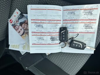 Predám Toyota Auris Tourning Sports 1.6 benzín Automat - 20
