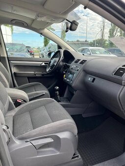 Volkswagen Touran 1.6 TDI BlueMotion Technology Comfortline - 20