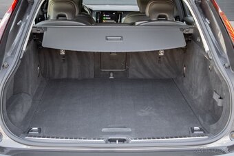 Volvo V90 B4 Momentum PRO, odpočet DPH - 20