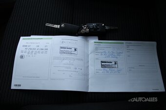 Škoda Octavia Combi 2,0 TDi 110 kW STYLE - 20