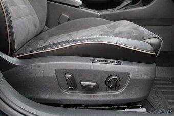 Škoda Superb Combi 2.0 TDI SCR Scout 4x4 DSG - 20