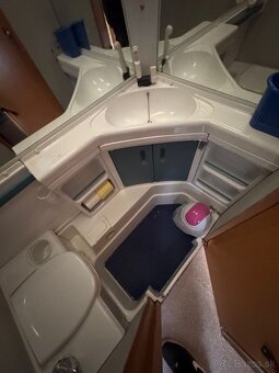 KARAVAN OBYTNÝ PRÍVES KNAUS - 20