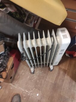 ROZPREDAVAM ELEKTRONIKU - 20