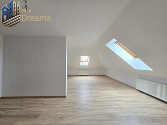 Exkluzívny 8-izbový rodinný dom s bazénom - Luxus a pohodlie - 20