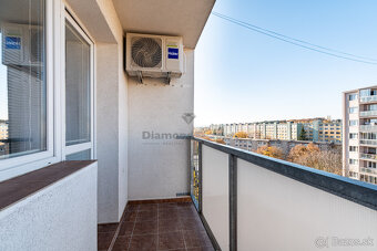 NA PREDAJ ZREKONŠTRUOVANÝ 3-IZBOVÝ BYT NA ULICI VÝSTAVBY, KO - 20