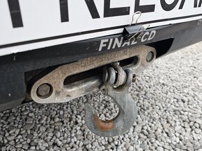 Toyota Hilux DC 2.4 I D-4D Active Rezervované - 20