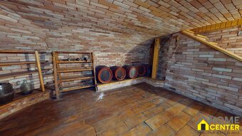 PREDAJ : PRIESTRANNÝ RODINNÝ DOM S BAZÉNOM, KOMÁRNO - 20