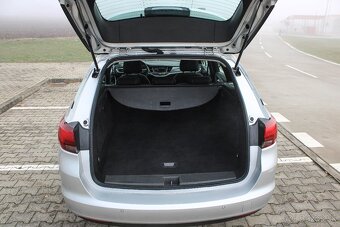 Opel Astra Sport Tourer 1.2 Turbo - 20