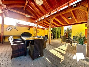 Predaj zabehnutá reštaurácia s veľkým 1- izb. bytom Zlaté Mo - 20