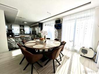 Reality KOMPLEX s.r.o. ponúka na PREDAJ priestrannú, moderne - 20