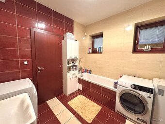 Predaj- luxusný 5i RD s bazénom, dvojgarážou, Andovce - 20