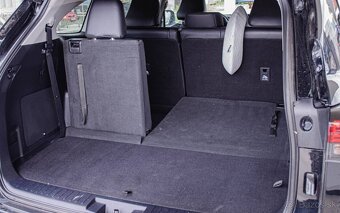 Toyota Highlander Executive 2.5 4x4 7miest DPH - 20