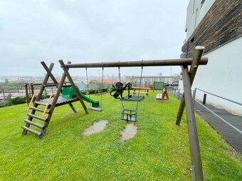 Na prenájom veľký 2- izb. byt na začiatku Koliby s terasou a - 20