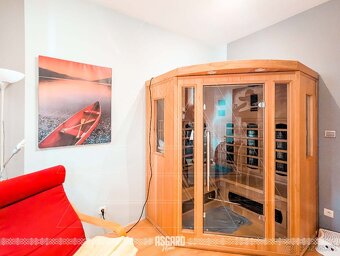 Kompletne zrekonštruovaný rodinný dom s garážou a bazénom - 20