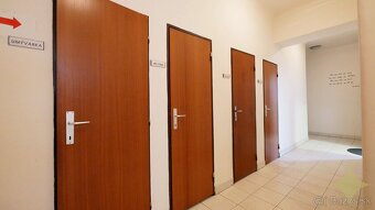 PRENÁJOM Obchodný priestor alebo kancelária centrum mesta Ru - 20