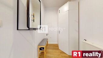 Na prenájom nádherný 2 izbový byt 45 m2 + terasa 15 m2 + 30  - 20