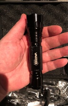 Taktické Led Baterky (1 režim) - 20