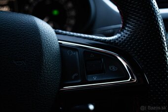 Škoda Octavia Combi 2.0 TDI DPF RS DSG - 20