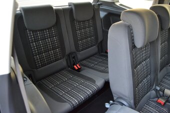 VW CROSS TOURAN 2.0 TDI, NAVI, ALU R16, TEMPOMAT, 7 MIESTNE - 20