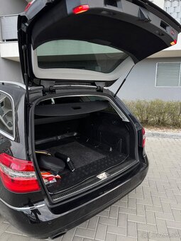 Mercedes Benz E350 CGI 215 kW AMG FULL VÝBAVA Webasto Night - 20