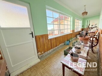 Jedinečná usadlosť 8i+2 vo Vrzavke - 12.642m2, hosp. budovy - 20