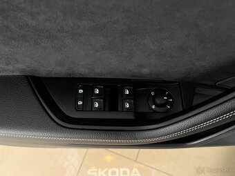 Škoda Superb Combi 2.0 TDI SCR Sportline DSG - 20