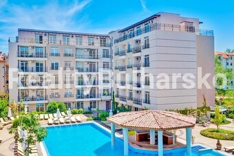 Zařízený apartmán 2kk (53 m²) s výhledem na bazén DAWN PARK - 20