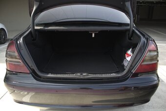 Mercedes-Benz E trieda Sedan 200 CDI Elegance Automat AT5 - 20