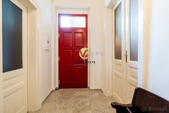 Na PREDAJ 4i staromestský 130m2 byt v srdci mesta Nitra - 20