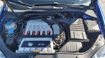 Golf V R32 - 20