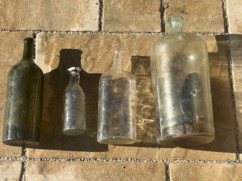 Predám smaltované a pozinkovaná hrnce na zabíjačku,zaváranie - 20