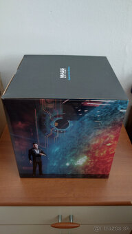 Mass Effect – Illusive Man Statue - 20